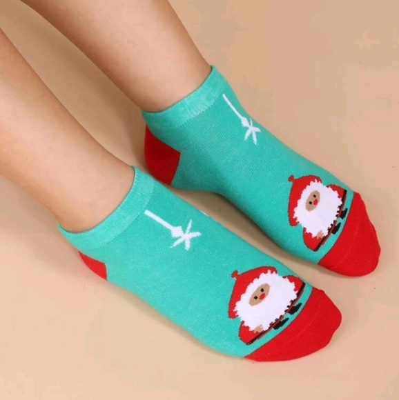 Accessories - 🍉5 for $25* Christmas Ankle Socks